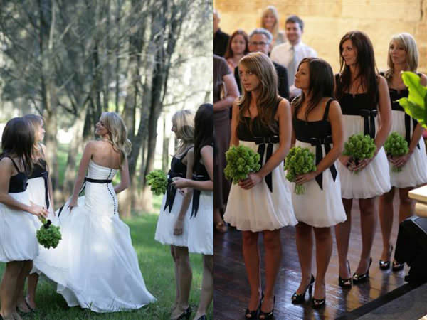 damas com vestidos iguais no casamento